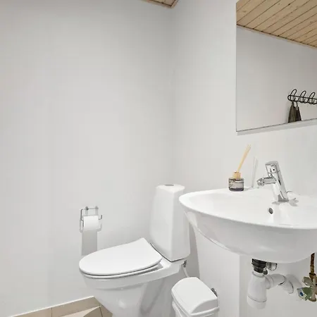 9 Bedroom Awesome In * Blåvand
