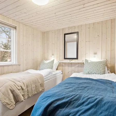Holiday home 9 Bedroom Awesome In *