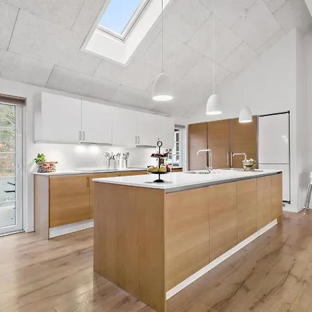 9 Bedroom Awesome In