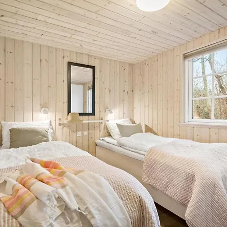 Holiday home 9 Bedroom Awesome In *