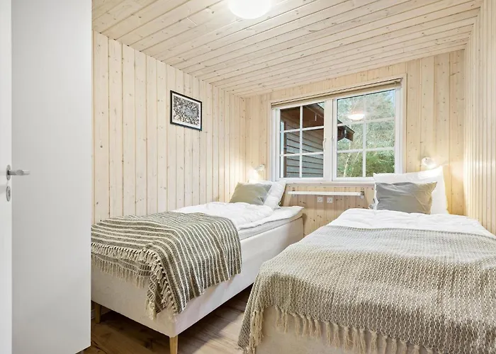بيت للعطل 9 Bedroom Awesome In