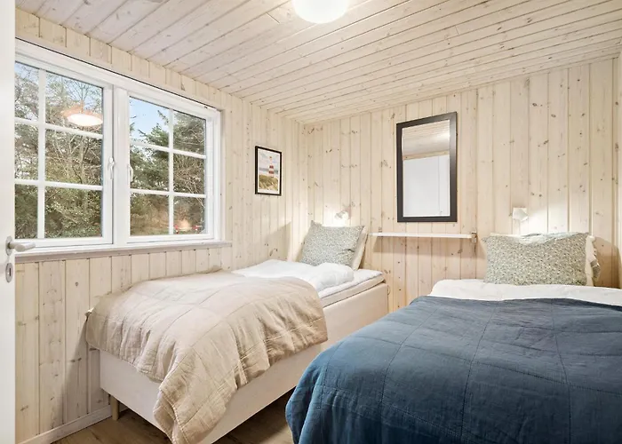 9 Bedroom Awesome In * Blåvand