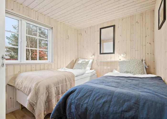 بيت للعطل 9 Bedroom Awesome In Blåvand