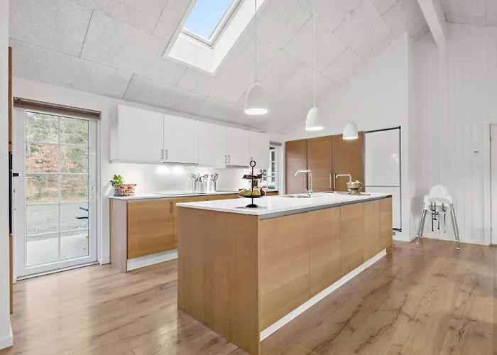 9 Bedroom Awesome In