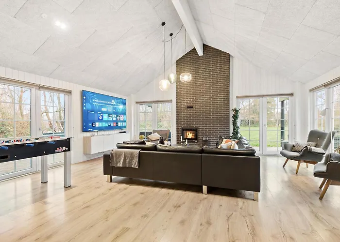 بيت للعطل 9 Bedroom Awesome In Blåvand
