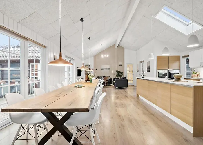 9 Bedroom Awesome In * Blåvand